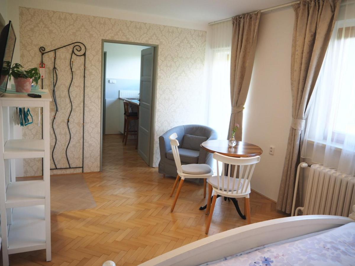 U Vaclava * Knezeves (Prague-West)